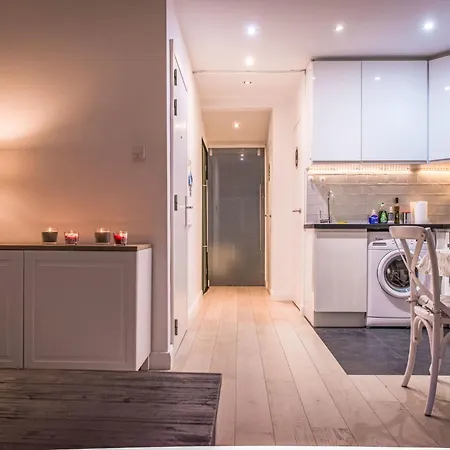 Apartment Centrally Located By Interhome Lejlighed *